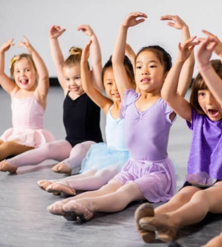 {"title":"Dance For Children","description":"Power overwhelming","photo":"\/assets\/imgdiscipline\/17-discipline-1643976099.jpg"}